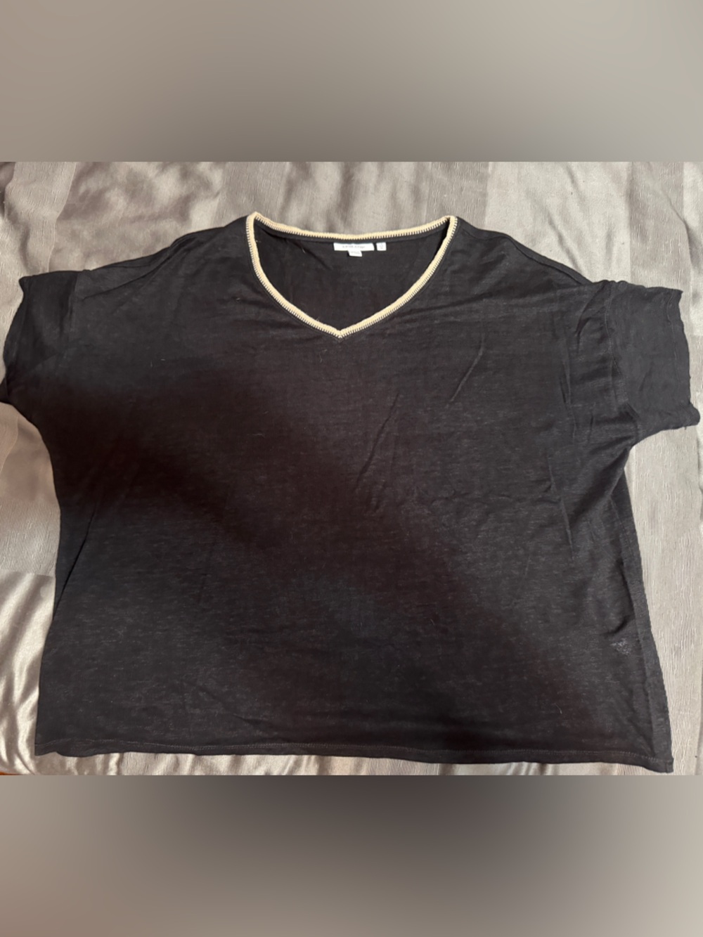 Chico's Black Short Sleeve Top with Cream Trim